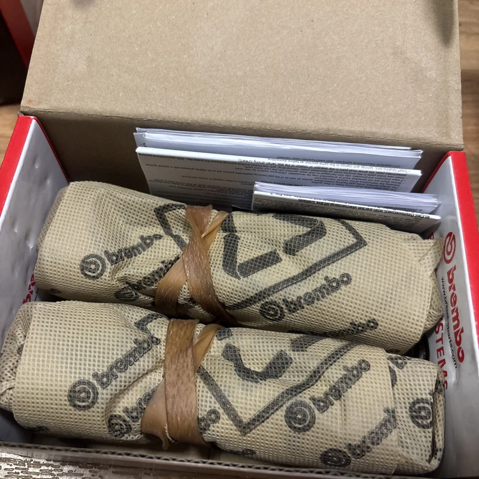 布雷博 P24168N 后高级 NAO 陶瓷刹车片适用于福特 F-150 — 第 4/4 张图片