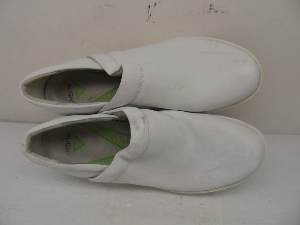 Align By Nurse Mates Indya Slip Resistant Nursing Clog White Leather Size 10M - Image 4 of 4