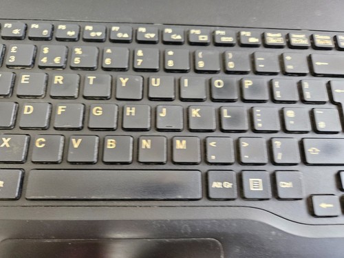 Fujitsu Lifebook A556 - i5-6200U - 4GB Ram - No Storage - Imagen 6 de 19