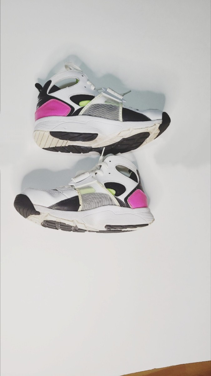 Size 8.5 - Nike Air Trainer Huarache Fuchsia Volt 2019 | eBay display picture 3