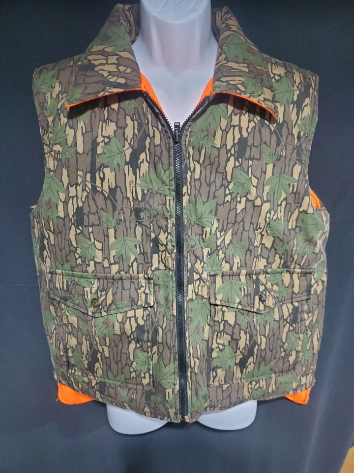 Conceal Reversible Camouflage And Hunter Orange Puffer Vest Size Medium - Image 2 of 4