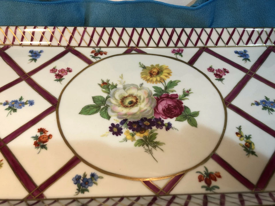 Porcelain - Peint a la main - Paris Royal - Cake Plate Tray - Gold edges - Image 4 of 4