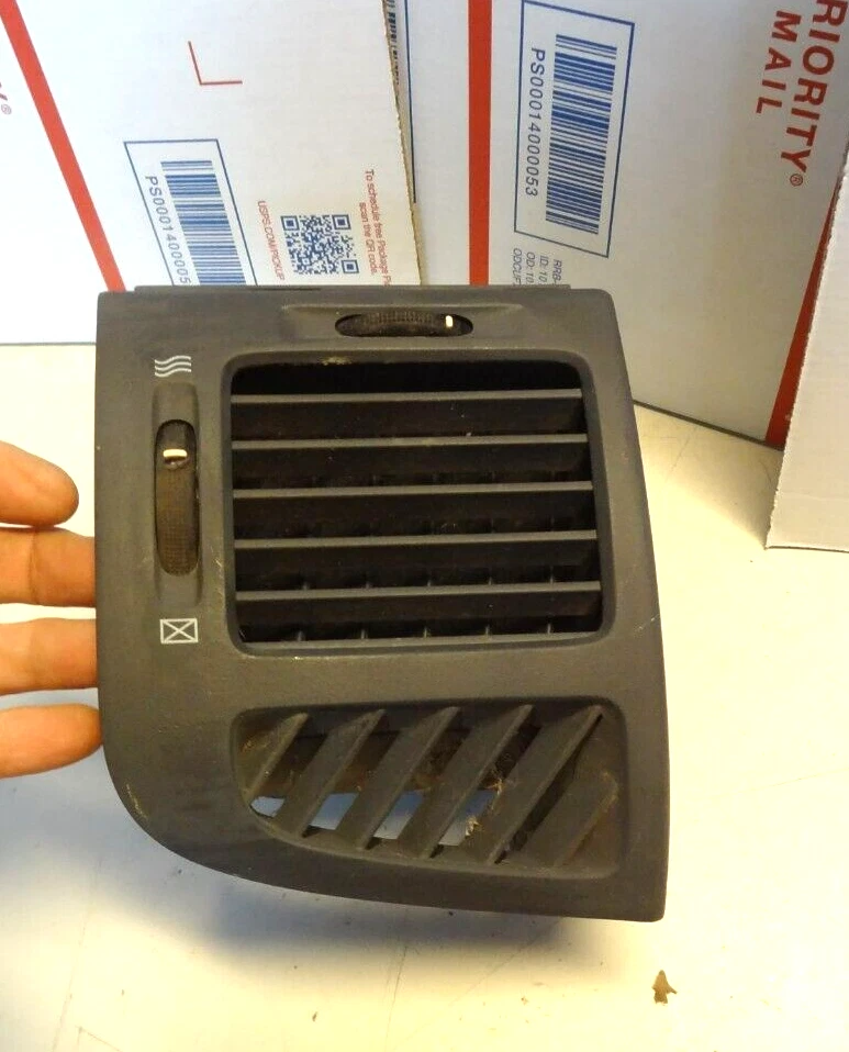 07 08 09 Kia Spectra DASH FH DRIVER AIR VENT TRIM GRAY OEM 2007 2008 2009 Foto 2 de 4