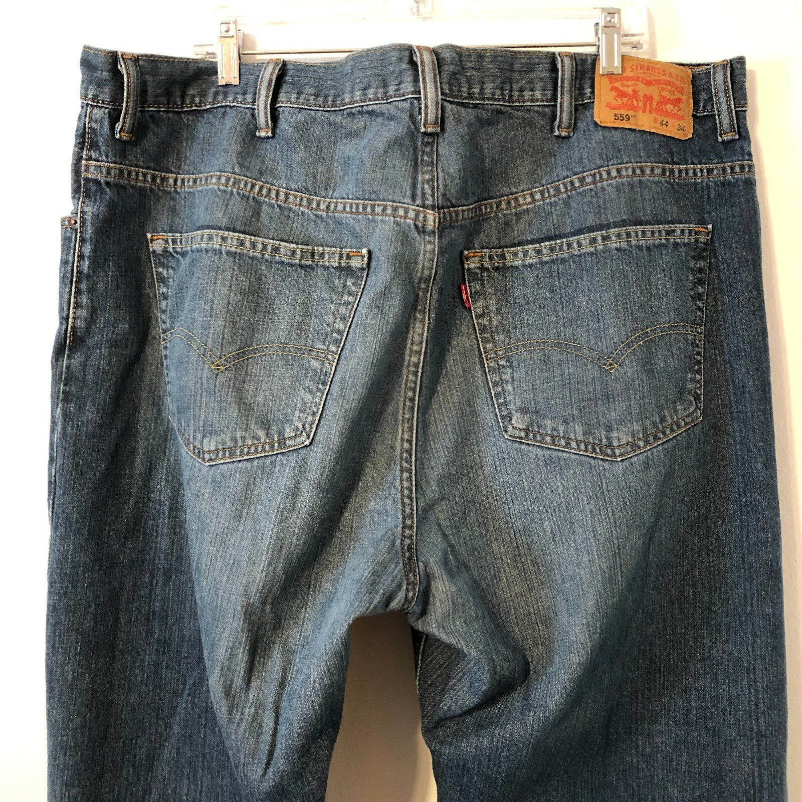 levis 44 x 34
