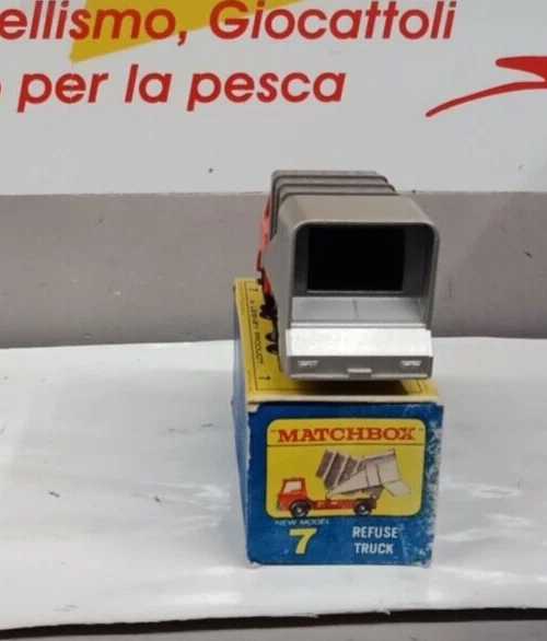 MATCHBOX LESNEY REFUSE TRUCK N°7 - Immagine 3 di 3