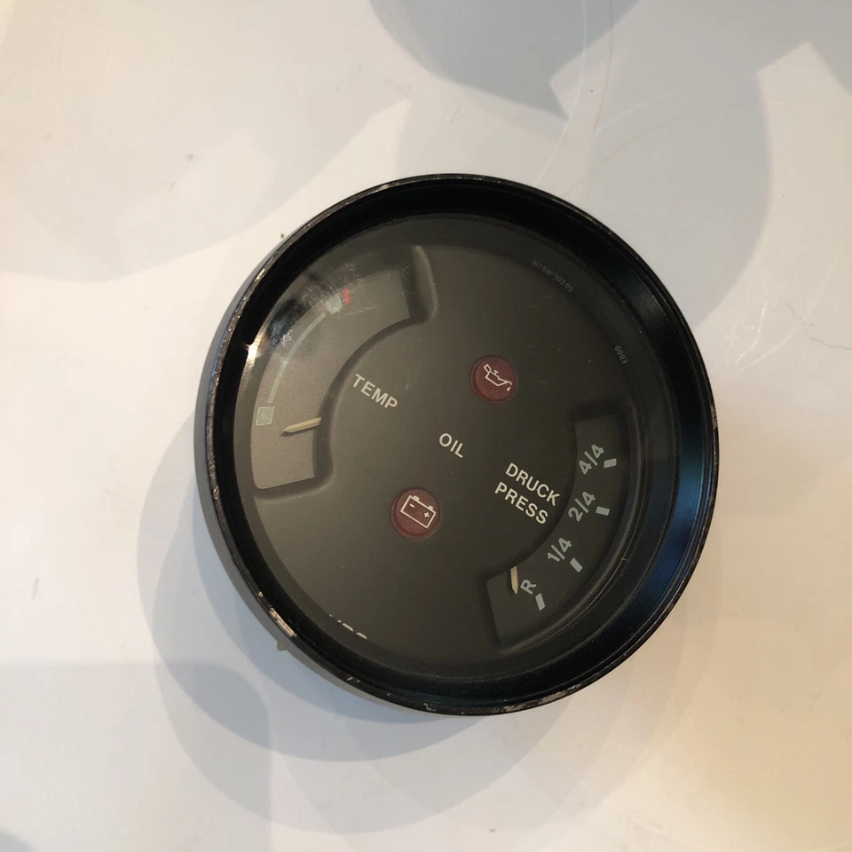 Porsche 911 Oil Temperature / Pressure Gauge  VDO   911 641 103 03  4/86 - Image 4 of 4