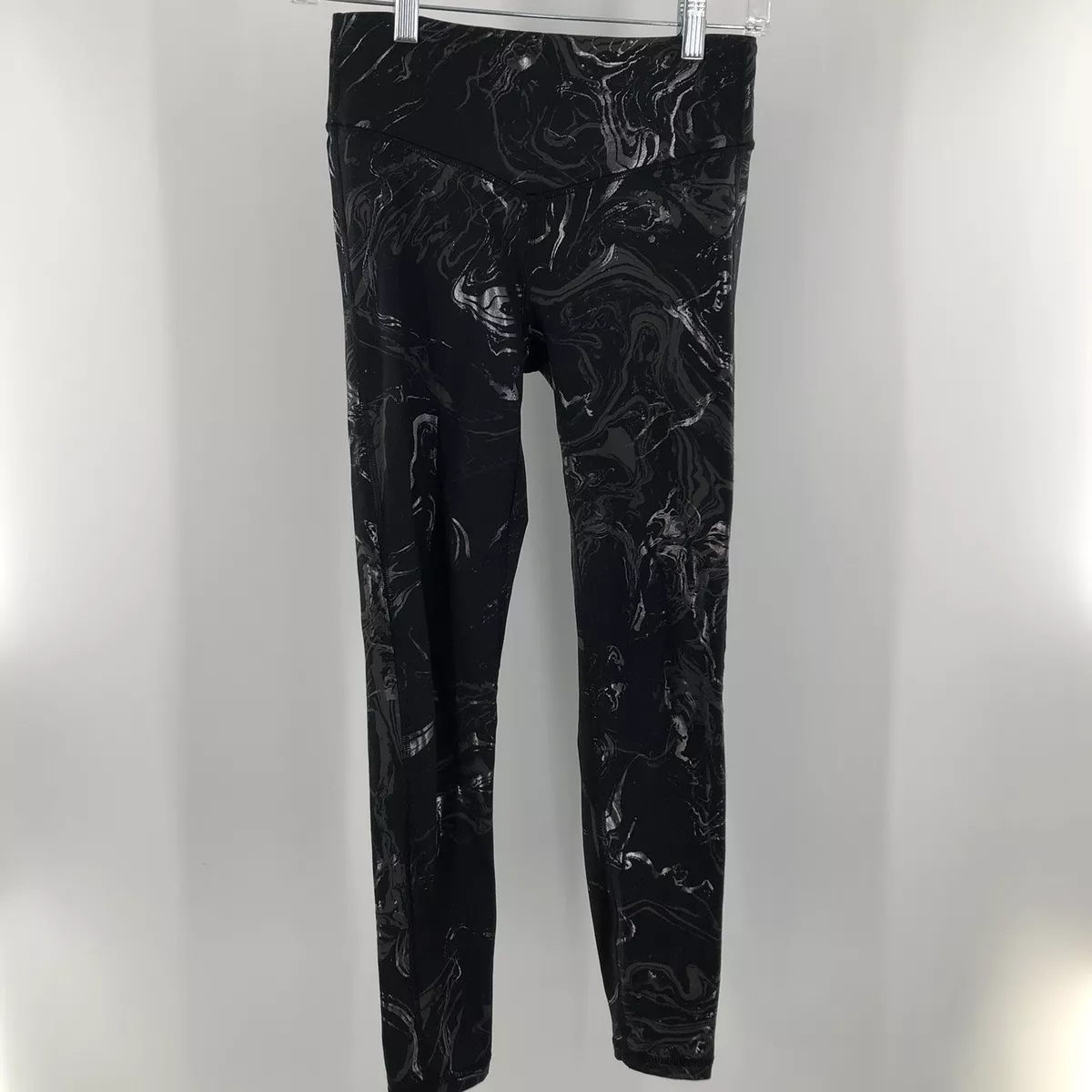 Women's GAP FIT Black Leggings with Silver & Black Swirl Design