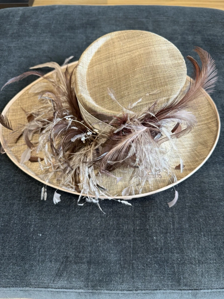 Champagne Hat in Women display picture 3