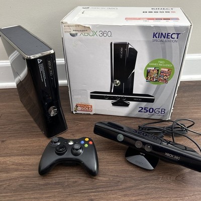 Microsoft Xbox 360 S with Kinect 250GB Glossy Black Console (NTSC) CIB Tested