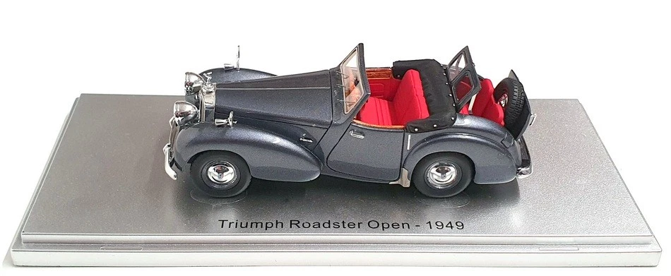 Kess 1/43 Scale KE43057000 - 1949 Triumph Roadster All Open - Metallic Grey - Image 4 of 4