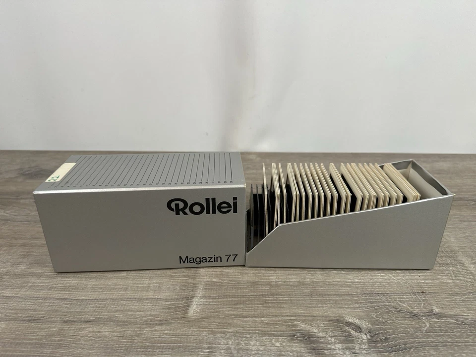 VINTAGE ROLLEI SLIDE MAGAZIN 77 HOLDS 30 SLIDES RANDOM VINTAGE SLIDES INCLUDED - Image 4 of 4