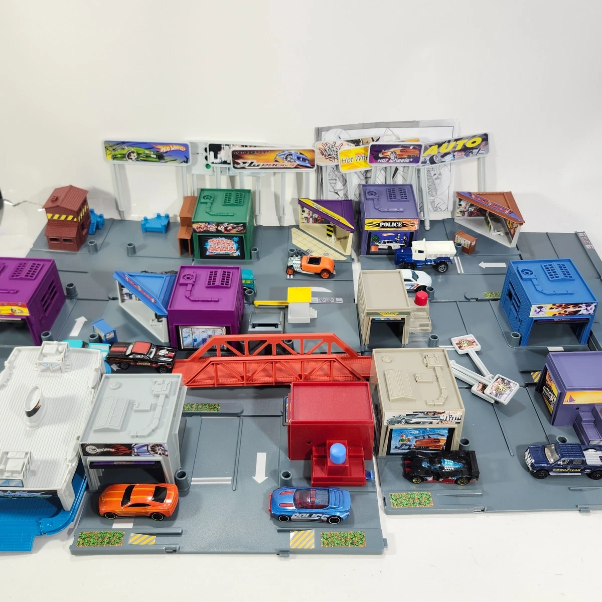 Preços baixos em Veículo de metal fundido Hot Wheels City