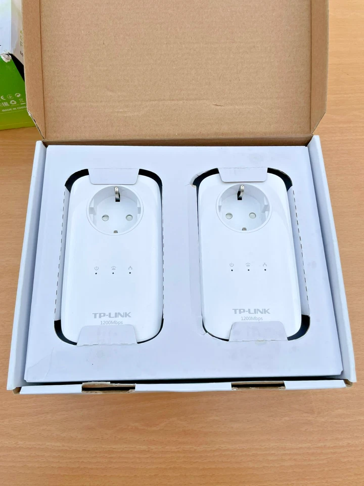 TP-LINK AV1200 3-Port Gigabit Passthrough Powerline Starter Kit | TL-PA8030P KIT - Bild 4 von 4