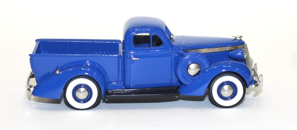 Brooklin Modelo EE. UU. Como Nuevo US-14 1937 Studebaker Cupé Express Pickup Azul Como Nuevo/Caja Foto 4 de 4