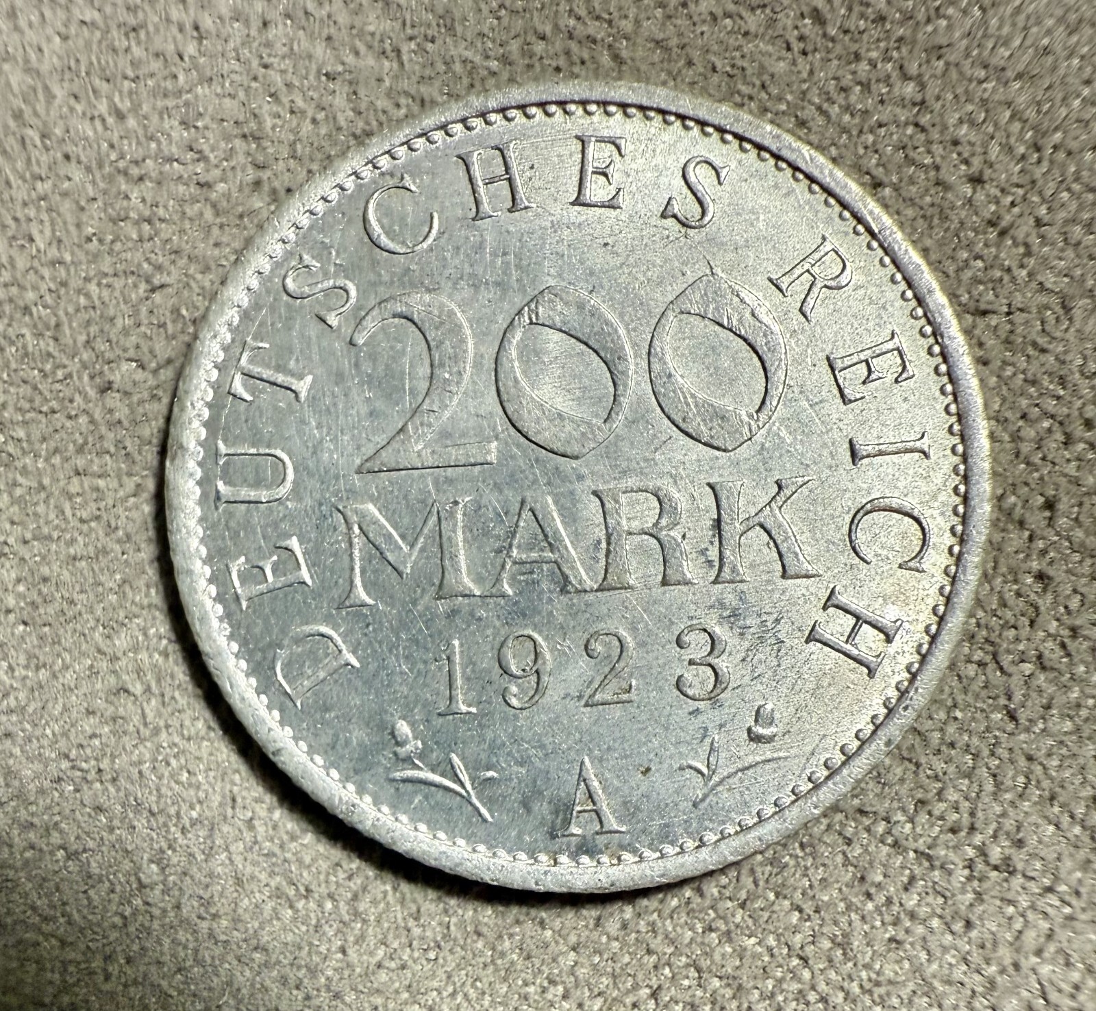 Picture 1 of 2