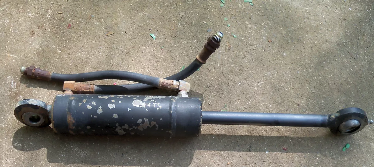 John Deere 420 430 Lawn Tractor Power Steering Cylinder Hoses Grease Fitting