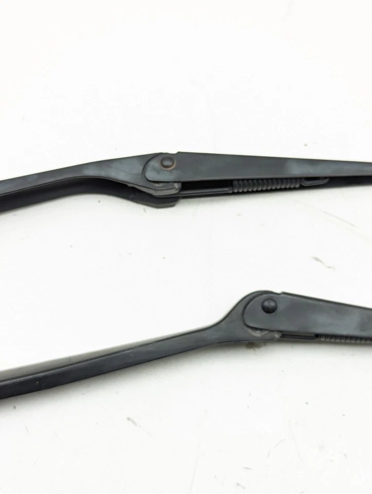 Juego de pares de brazos limpiaparabrisas derecho e izquierdo Jaguar S-Type 2001-2002 Foto 4 de 4