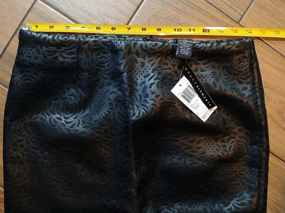 Grace Elements Women’s Size 6 Black Rose Cutout Pencil Skirt Knee Length - Image 4 of 4
