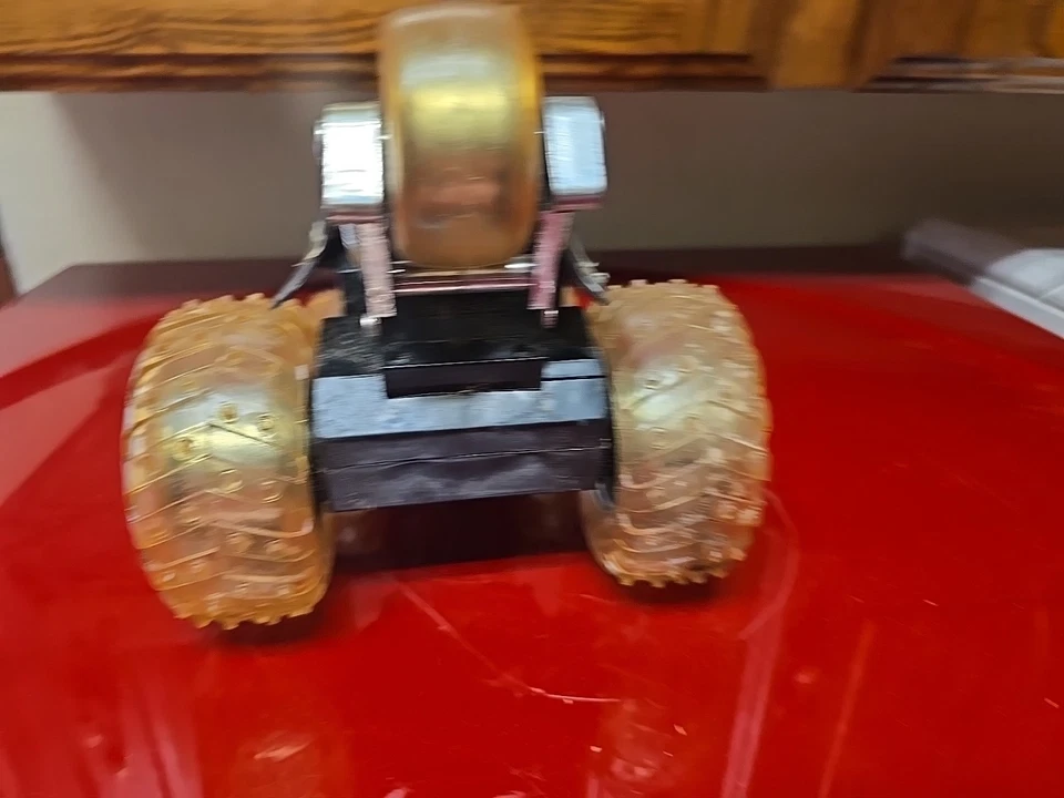 Thunder Tumbler Control Remoto Coche Dorado y Negro Sin Batería Sin Controlador Foto 4 de 4