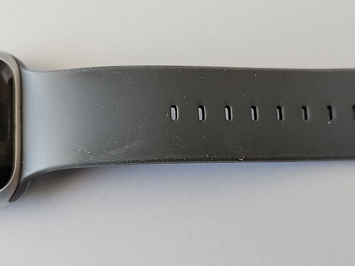 Apple Watch Series 4 (40mm) Aluminum/Ceramic Case GPS LTE WR Apple Watch Series 4 (40mm) Aluminum/Ceramic Case GPS LTE WR