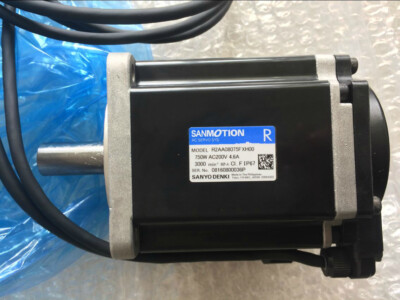 NEW & GENUINE SERVO MOTOR R2AA08075FXH00 FREE EXPEDITED SHIPPING #A6-31