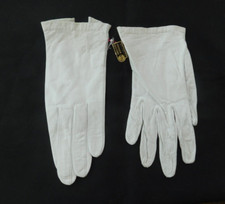 Vintage 1970s Pair of French Leather White Gloves with Original Tag Size 6 /12