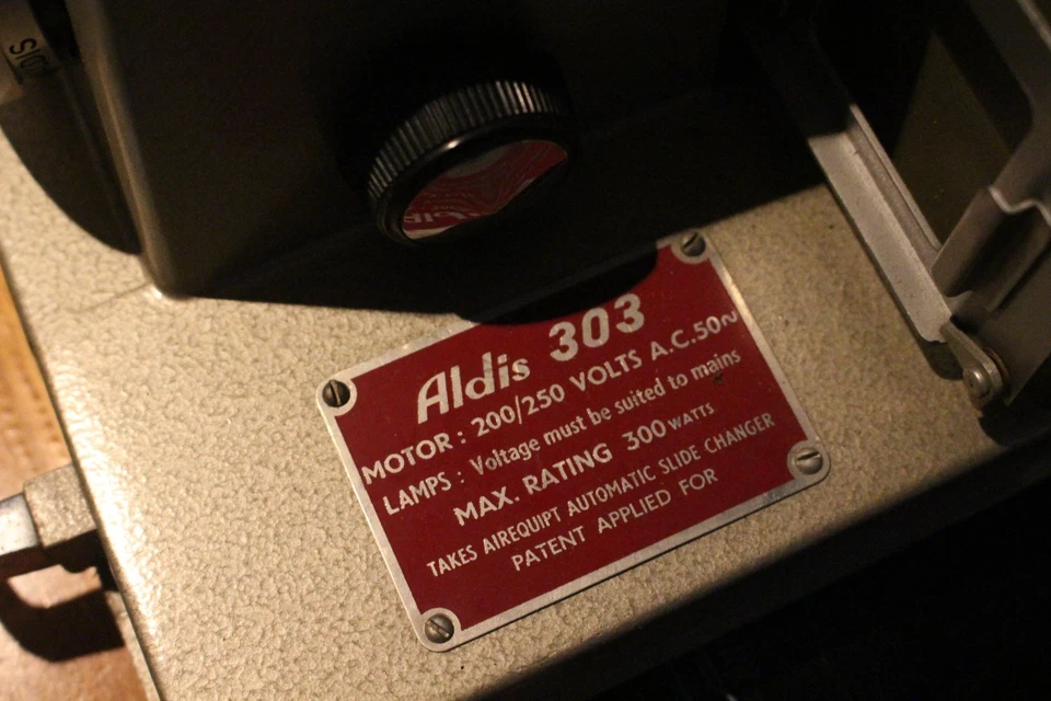 Rank Aldis 303 Slide projector (Read desc) - Image 2 of 4