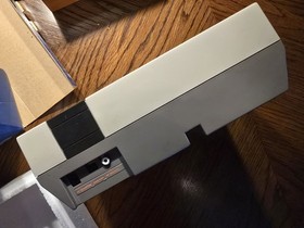 No Reserve! Nintendo NES Console Challenge Set Original Box & Super Mario 3!