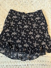 Abercrombie Fitch Black Skirt With Daisies Size M Read For Measurements
