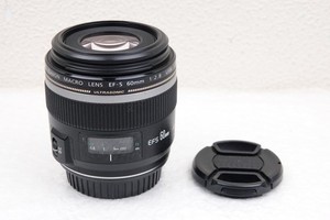 CANON EF-S 60mm f2.8 MACRO USM LENS - USED CONDITION - FUNGUS + COATING DAMAGE