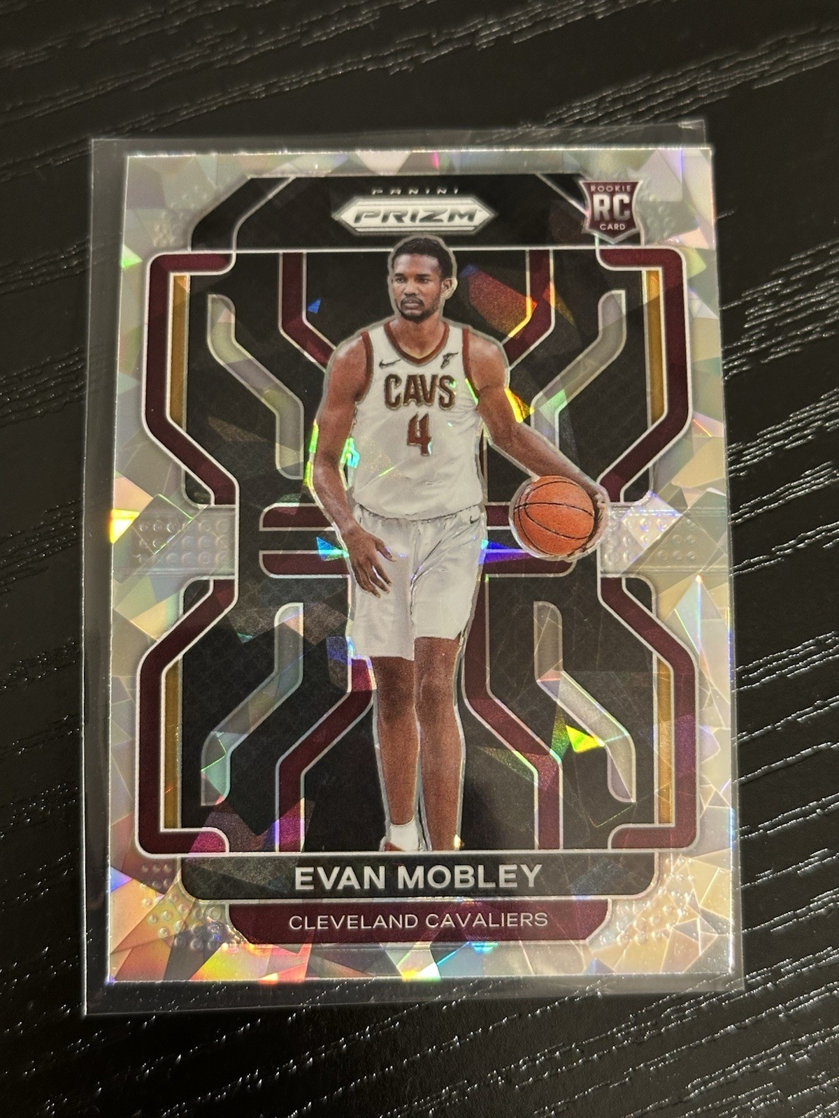2021-22 Panini Prizm Evan Mobley Silver Cracked Ice Prizm Rookie Cavs #325 (RC)