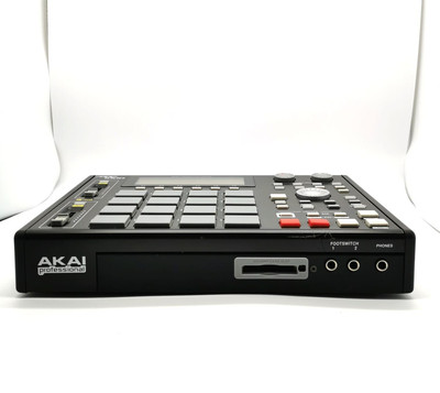 Akai Professional MPC 1000 Portable Music Production Centre Akai Professional MPC 1000 Portable Music Production Centre
