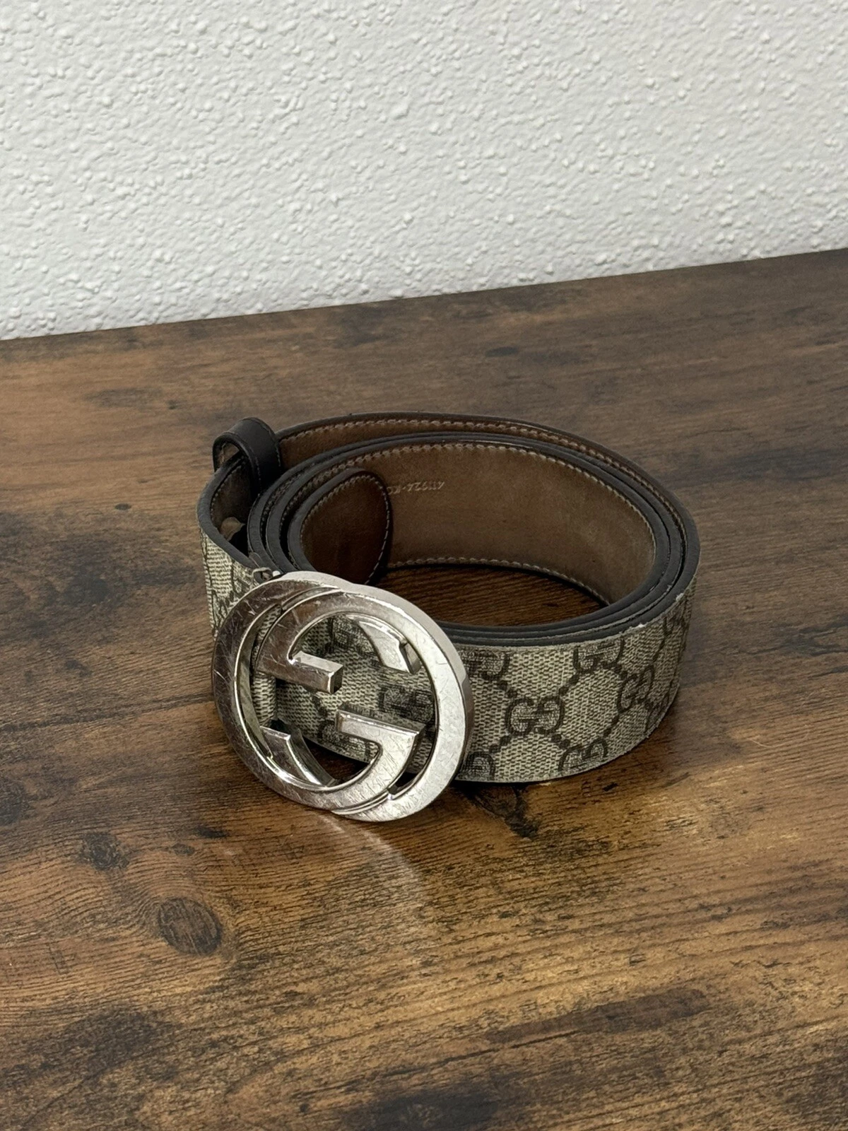 Ceinture Gucci GG Supreme 411924 KGDHN taille 100 40