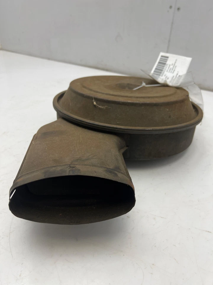 1990 - 1993 Chevy G10 G20 G30 Vandura 5.7L Air Cleaner Box OEM 25097957 - Image 2 of 3