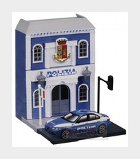 1:43 BURAGO Police Station Caserma Polizia Alfa Romeo Giulia 2015 BU31502-POL M