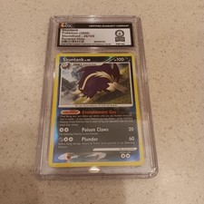 Pokémon Skuntank Stormfront 26/100 Reverse Holo CGC Graded English Card 2008