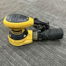 DEWALT Corded Orbital Palm Sander D26451 (CP1017624)