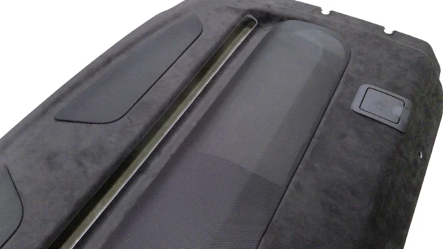 Bandeja de paquete original Ford HP5Z-5446668-LB Foto 3 de 4