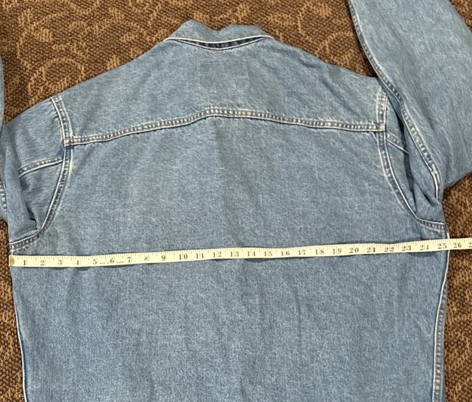 Men’s Toys R Us Denim Jean Jacket Size Extra Large Embroidered Logo XL RARE🔥 image 7