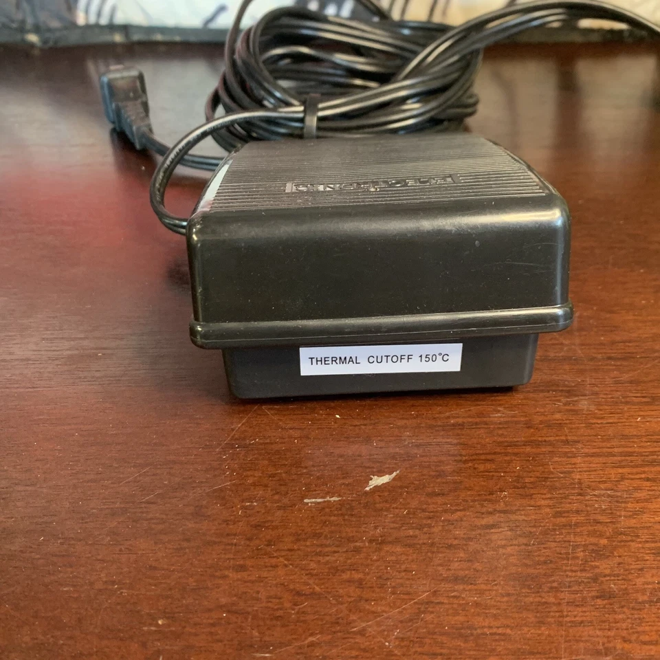 Singer Model GTE 110-125VAC Sewing Machine Foot Controller Pedal Replacement - Image 4 of 4