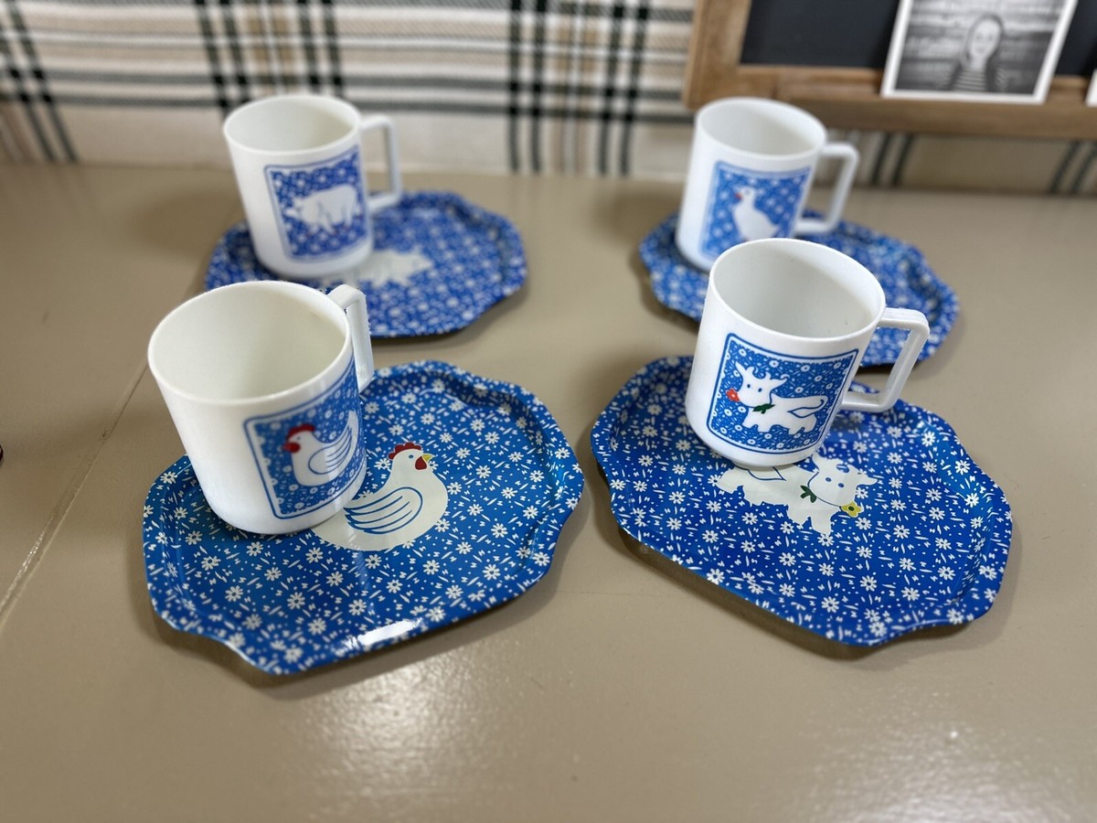 Vtg Country Blue Plastic Cups Tin Snack Plates Tray Cow Pig