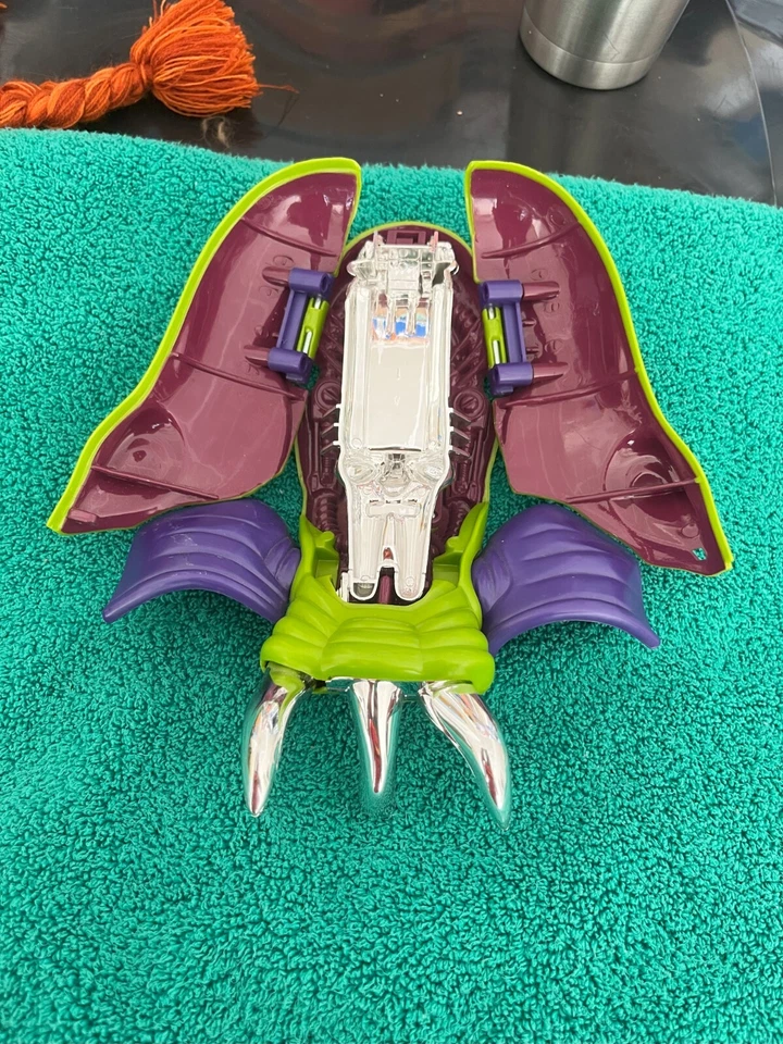 Peça de reposição Hot Wheels Octoblast Race Track polvo verde roxo - Imagem 2 de 3