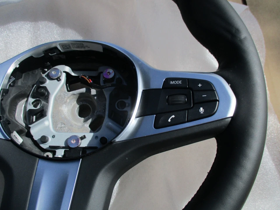 BMW X3 X4 2018 2019 2020 2021 volante OEM 310626810-AA Foto 3 de 4