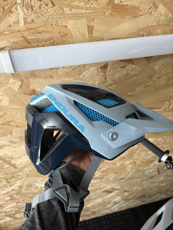 Endura Mt500 MIPS Helmet Size S/M