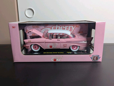 NEW M2 Machines CHASE 1957 Chevrolet Bel Air Hardtop 1/24 Cherry Coke 1/750