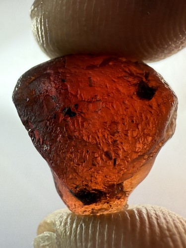 14.4 Ct Natural Garnet/Tanzania - Picture 12 of 18