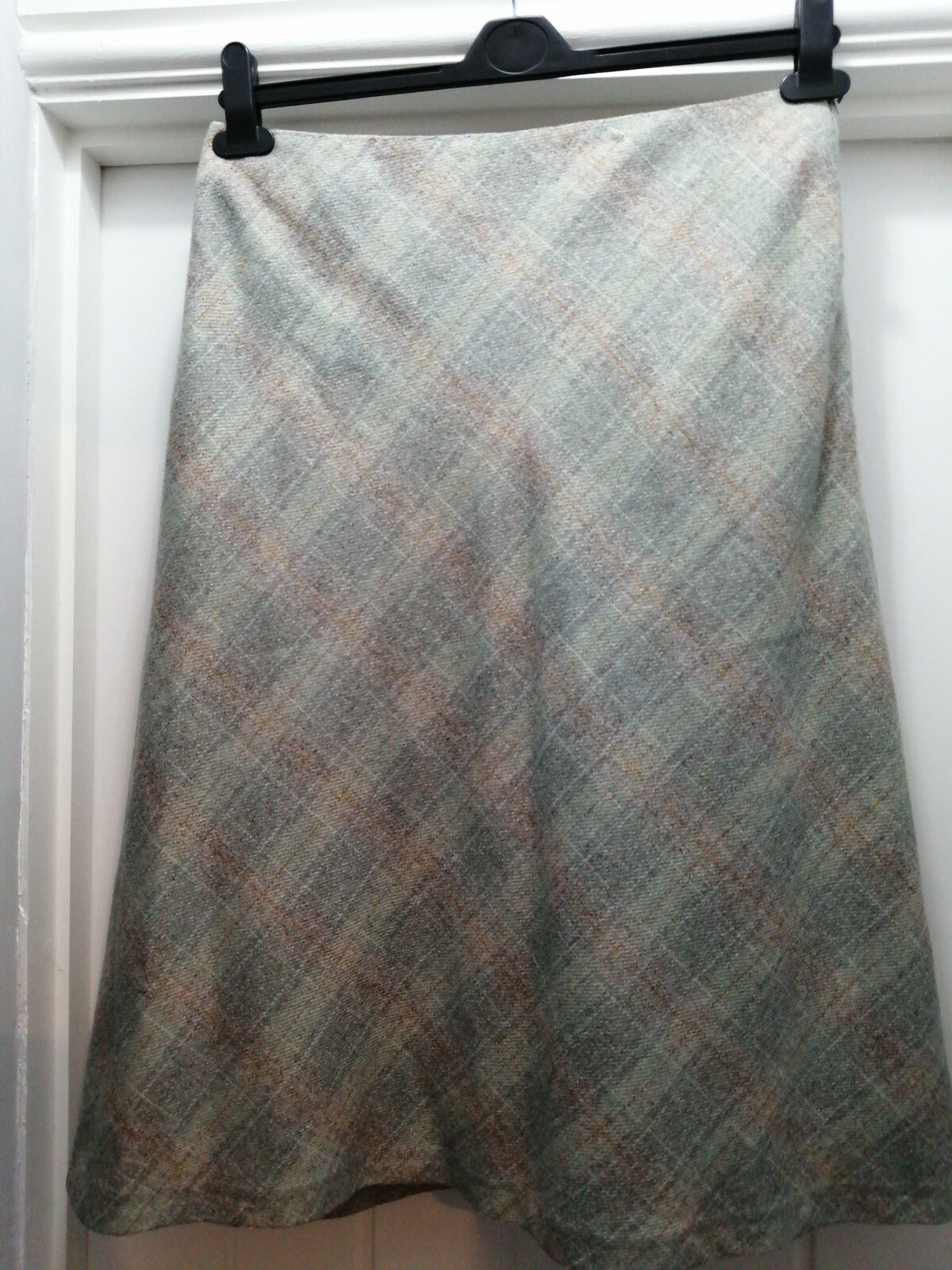 Picture 1 of 9
