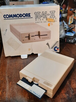 Floppy 1541-II DiskDrive,  Commodore, 5/12VDC, mit benutzerhandbuch, VINTAGE 
