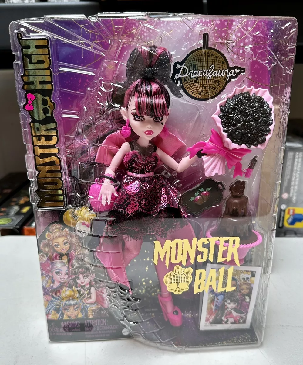 Poupée mode fête Monster High Draculaura 2023 *EN MAIN*