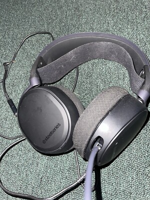 Steelseries Artic Pro Wired gaming Headset RGB/ Barely Used